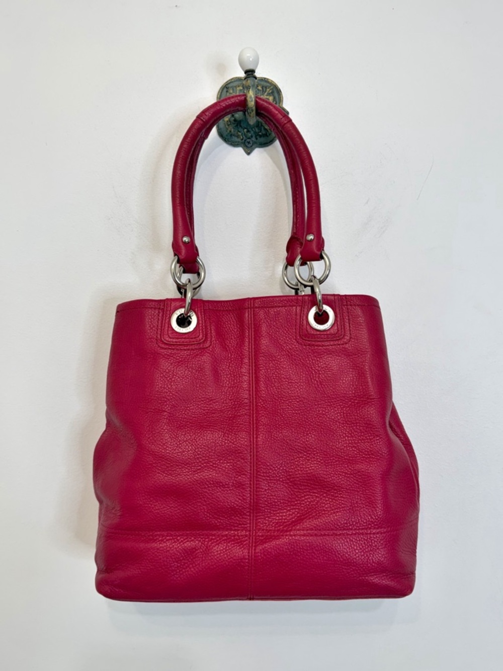 Coach Red Pebble Leather Hampton TurnLock F15694 Shoulder Bag Purse Hobo - Picture 3 of 17